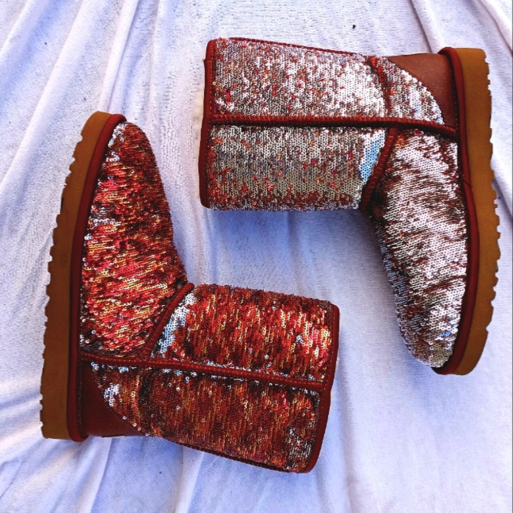 Glitter UGG boots!!